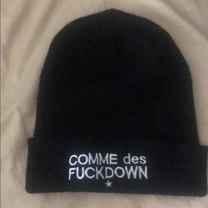 COMME des FUCKDOWN beanie